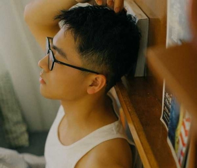 感情被懂得是一种幸福，等待着被懂得是一种缘分