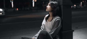 最寂寞的42件事 女孩请忍住你的眼泪